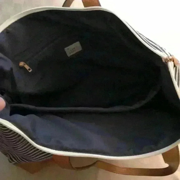 A New Day Lightweight Fabric Tote - Picture 8 of 14